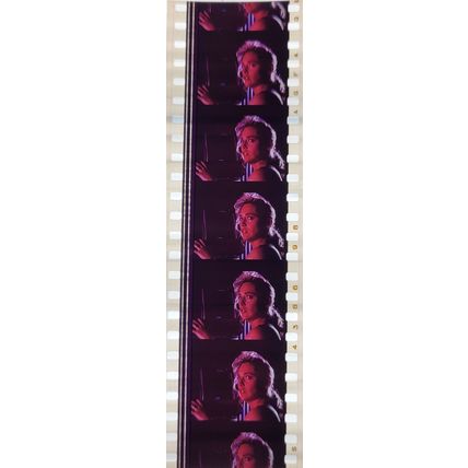 Pk GEB - W - MIX - C 058f . 1 STRIP OF 5 - 35MM FILM CELLS. ( )