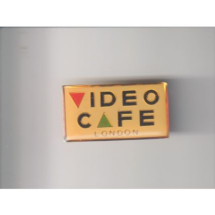 ADVERTISING Metal Pin Badge - Video Café London - Used (BZ42)
