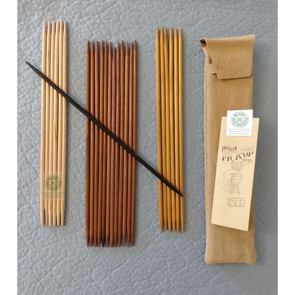 PIONEER PICK UP STICKS GAMES IN DEERSKIN POUCH MADE in the USA of NATURAL WOOD