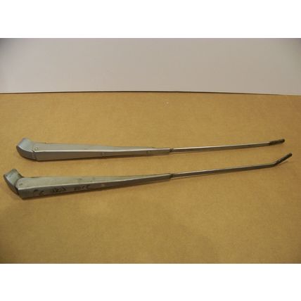 1966 CHRYSLER NEW YORKER WINDSHIELD WIPER ARMS NEWPORT 300 1967 C-BODY