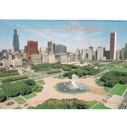 Chicago Buckingham Fountain Grant Park United States Postcard unused VGC