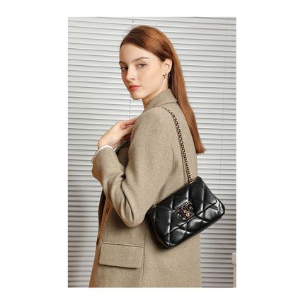 New Buckle Genuine Leather Shoulder Crossbody Bag