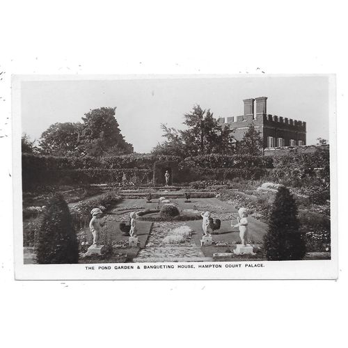 R.P.POSTCARD POND GARDEN & BANQUETING HOUSE HAMPTON COURT PALACE SURREY (2811)