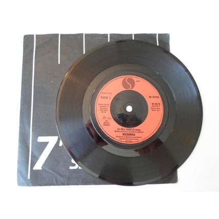 7"MADONNA 1987. LA ISLA BONITA ( REMIX) W8378, 928378-7. RED INJ LABEL.NEAR MINT