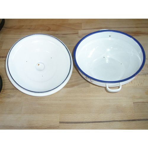 Shabby Chic Bumper Harvest Chinese Enamel Covered Pan