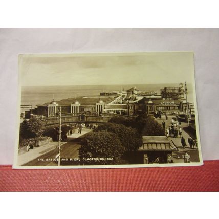 BRIDGE AND PIER , CLACTON-ON-SEA, ESSEX used vintage postcard RP 1958 pm =