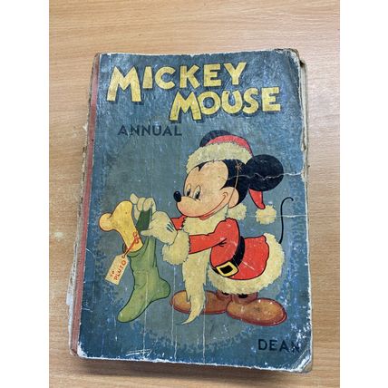 1946 WALT DISNEY "MICKEY MOUSE ANNUAL" ILLUSTRATED HARDBACK BOOK (P4)