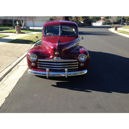 1948 Ford Super Deluxe