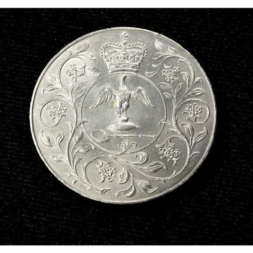 Coin 1977 Queen Elizabeth II Jubilee Crown 2419