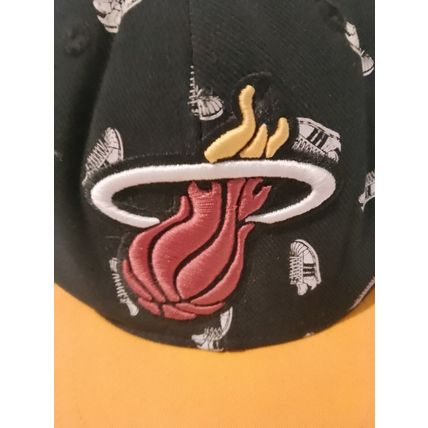 Adidas NBA Miami Heat Logo Baseball Cap Hat Snapback Adjustable Back