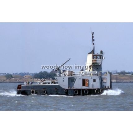 SQ0334 - London PLA Pusher Tug - Broodbank - photograph 6x4