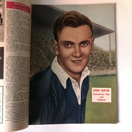 Charles Buchans Football Monthly April 1955 No44 Len Shackleton Billy Wright GC