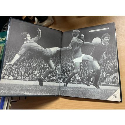 1971 THE ALL STARS FOOTBALL BOOK No.11 1972 UK SOCCER ANNUAL HARDBACK BOOK (P4)