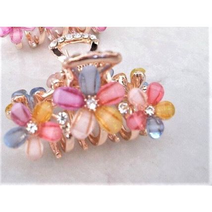 Small gold metal flower crystal hair claw bridal clip