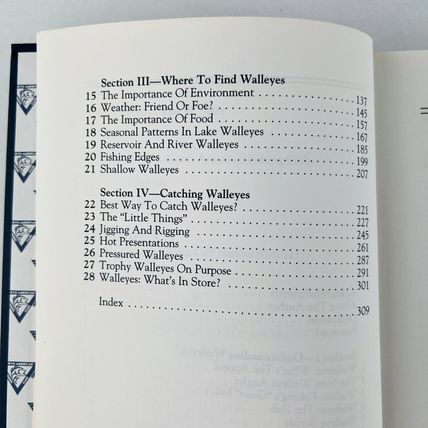 Walleye Tactics, Tips & Tales (Complete Angler's Library) Hardcover Mark Strand