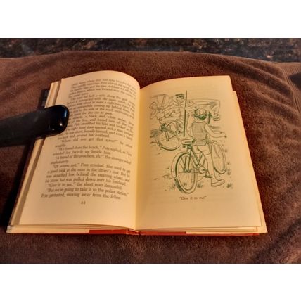The Happy Hollister's And The Sea Turtle Mystery By Jerry West W/Dustjacket 1964