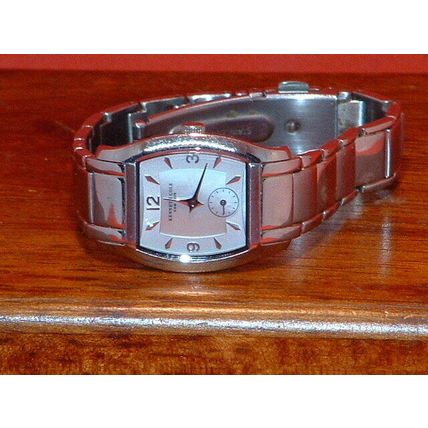 Pre-Owned Women’s Kenneth Cole KC4497 Fashion Watch