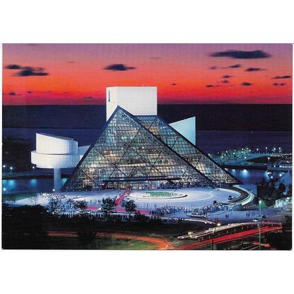 Postcard PC Rock and Roll Hall of Fame and Museum Cleveland, Ohio © 1995