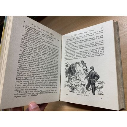 1926 "THE BOY'S BUDGET" FICTION LARGE ILLUSTRATED HARDBACK BOOK (P4)