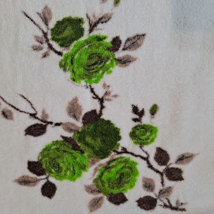Vintage SAYCO Screen Prints BATH HAND TOWEL Green Rose Flowers 25" x 16"