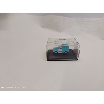 OXFORD DIE-CAST MORIS MINOR POLICE VAN 1:76 RAILWAY SCALE ( PRE-OWNED)