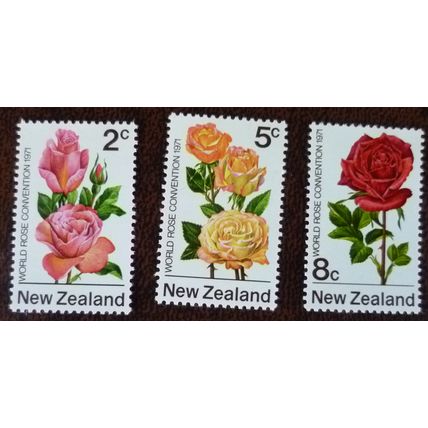 New Zealand 1971 First World Rose Convention set 3 mint stamps SG967-9 flowers