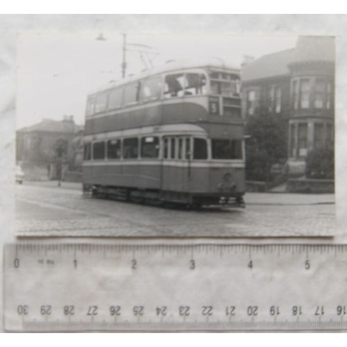 Photo Glasgow Tram no. 1395 at Albert Drive in 1958
