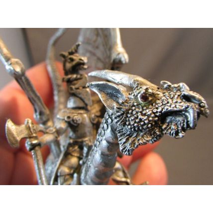 RARE 1985 DRAGON RIDER KNIGHT Stefan Tofano #7795 Pewter Dragon TSR D&D