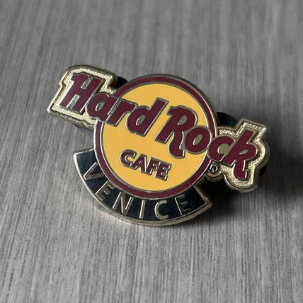 Hard Rock Cafe VENICE LOGO pin Badge HRC RARE - early issue MINT -NO OTHERS HERE