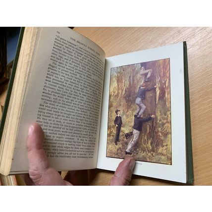 1917 THOMAS HUGHES "TOM BROWN'S SCHOOL DAYS" ILLUSTRATED HARDBACK BOOK (P3)