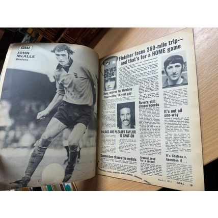 GOAL MAGAZINE #283 2 MAR 1974 UK FOOTBALL MAG - LEEDS STRIKE FORCE COVER (LL)