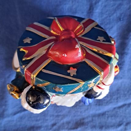 SANTA CLAUS TRINKET BOX Ceramic Ceramic jewelry holder Christmas Ring Pill Gift