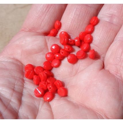 Red Round Nailhead Glass Beads 5.5mm 36 Pieces Sew on Crafting bd024