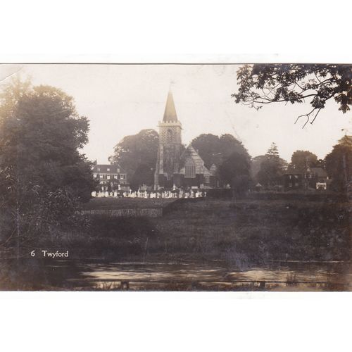 Twyford Hampshire Postcard (HAM76262)