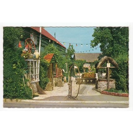 The Smithy Godshill Isle of Wight Postcard 1033