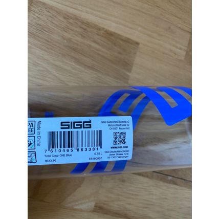 SIGG total clear one blue water bottle 750ml BPA free