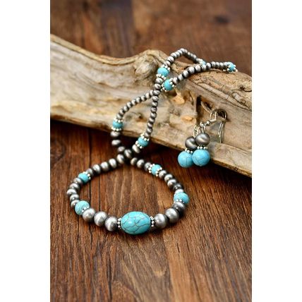 Silvery Western Turquoise Beaded Necklace and Earring Set