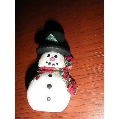 Christmas Winter Holiday Painted Wood Snowman W/Scarf Pin