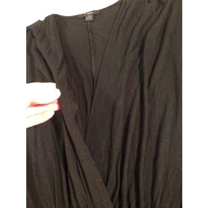 XXI Women Top Black Size S Big V-Neckline 3/4 Sleeve Style & Comfort