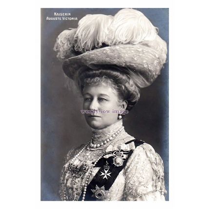 rs1694 - The German Empress Auguste Victoria in Royal Regalia - print 6x4