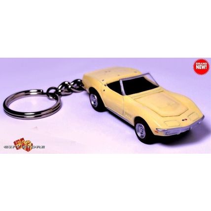 RARE KEYCHAIN VANILLA 68~69 CHEVY CORVETTE C3 CONVERTIBLE GREAT GIFT