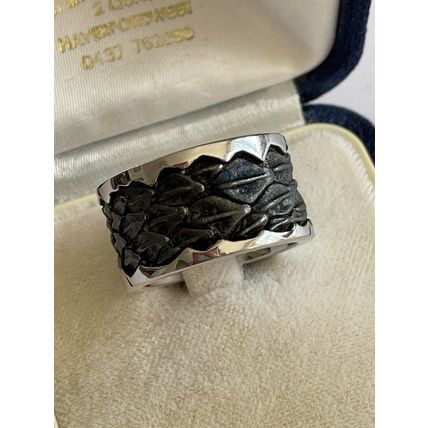 Seven London V Sterling&Oxidised Men’s Band Ring Size UK P 1/2, US 8- 16.1 Grams