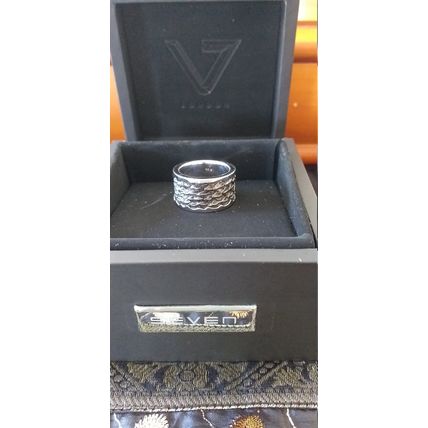 Seven London V Sterling&Oxidised Men’s Band Ring Size UK P 1/2, US 8- 16.1 Grams