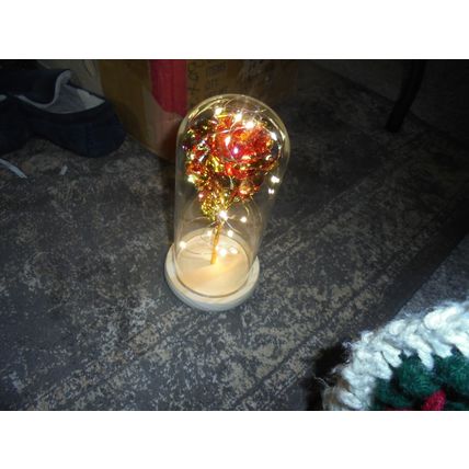 Beautiful Light-Up RED ROSE with GOLDEN STEM in Glass Dome! Works Great!! $30.00