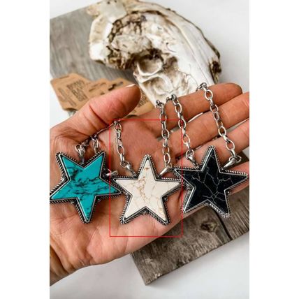 White Star Shape Pendant Chain Necklace