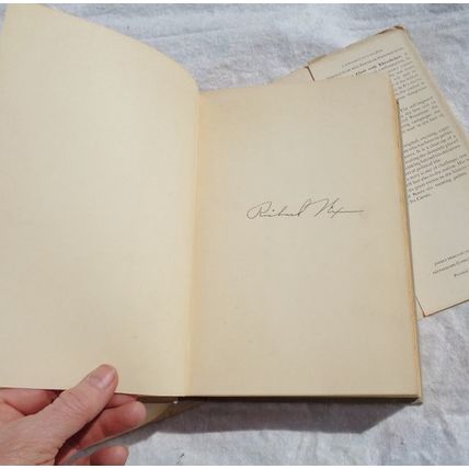Richard Nixon Six Crisis 1962 First Edition Auto Pen Signature HC