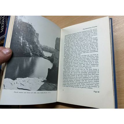 1961 1ST AUSTRALIAN EDITION BILL BEATTY "THE AWAKENING GIANT" HARDBACK BOOK (P3)