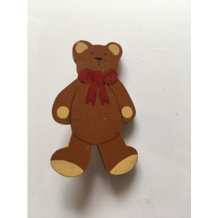 BEAR PIN BADGE / BROOCH - WOODEN BEAR