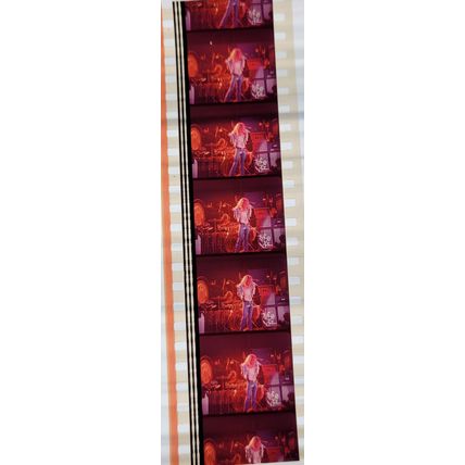 Pk GEB - W - MIX - E 0108d . 1 STRIP OF 5 - 35MM FILM CELLS. ( LZ )
