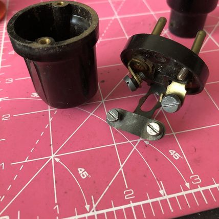 1944 ABL 2 pin bakelite plug & Bayonet Light Fitting Adaptor Vintage